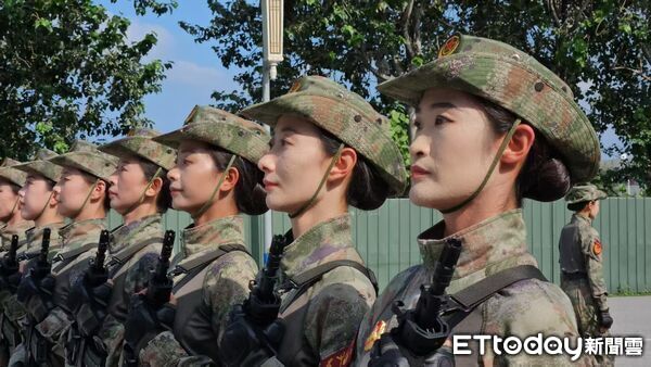 ▲▼  2025「九三大閱兵」、徒步方隊、閱兵村、女民兵、三軍儀隊、維和部隊           。（圖／記者陳冠宇攝）