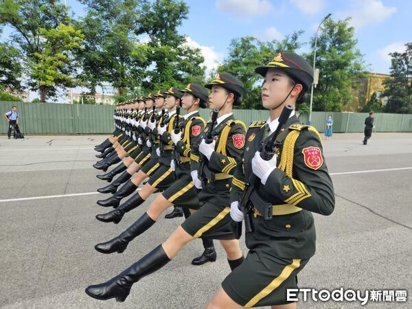 ▲▼  2025「九三大閱兵」、徒步方隊、閱兵村、女民兵、三軍儀隊、維和部隊           。（圖／記者陳冠宇攝）