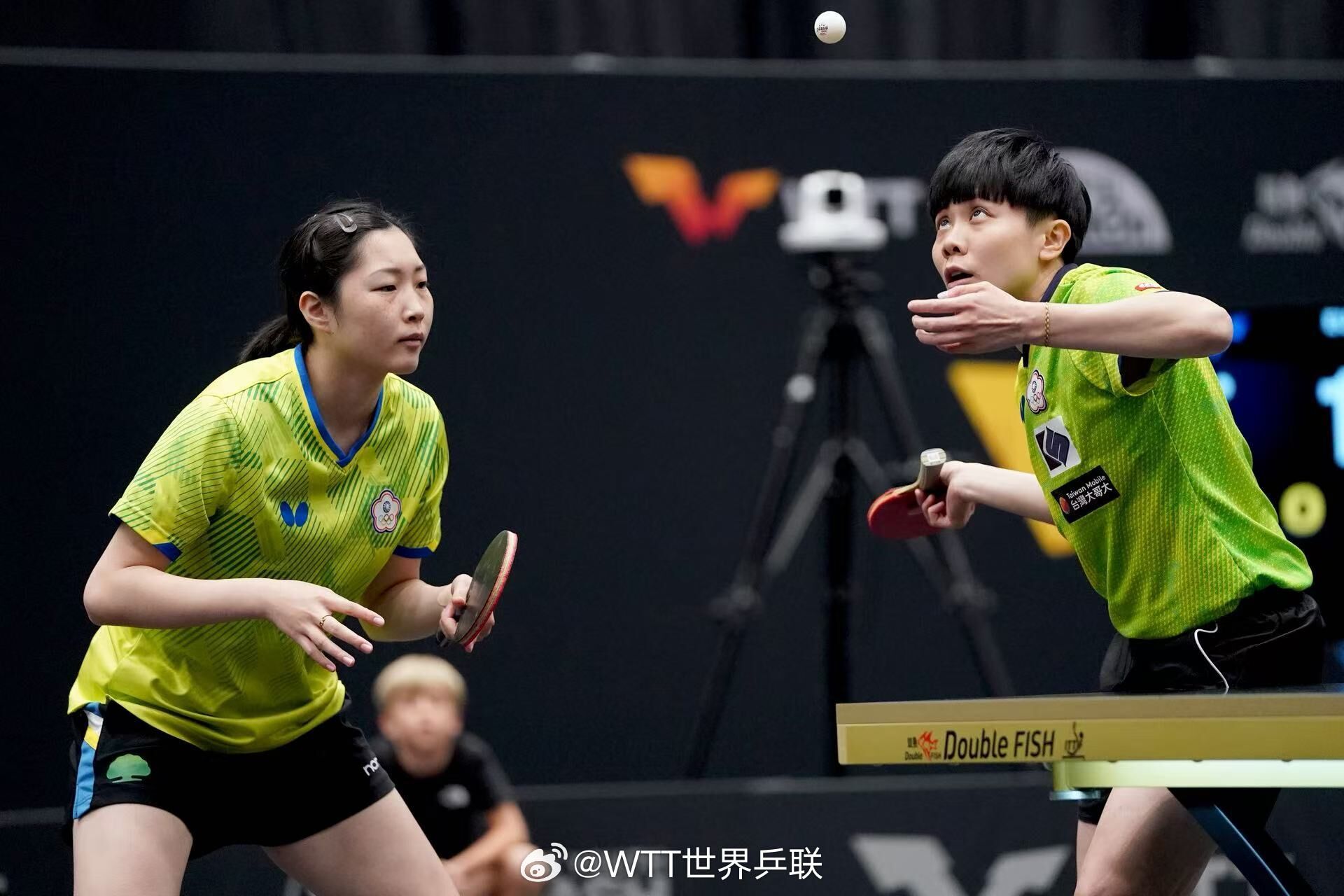 ▲▼台灣一姐鄭怡靜與新星簡彤娟今晚將力拚瑞典大滿貫女雙4強門票。（圖／翻攝自微博／WTT世界乒聯）