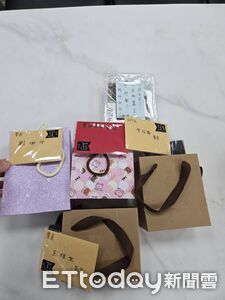 展現高度專業與同理心！77歲嬤親筆手寫感謝信　祝福員警平安