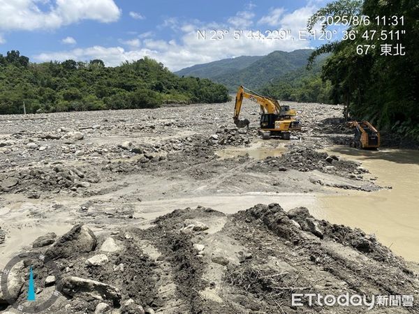 ▲▼ 高雄甲仙關山橋驚見「200m堰塞湖」　下游居民憂潰堤危機 。（圖／記者賴文萱翻攝）