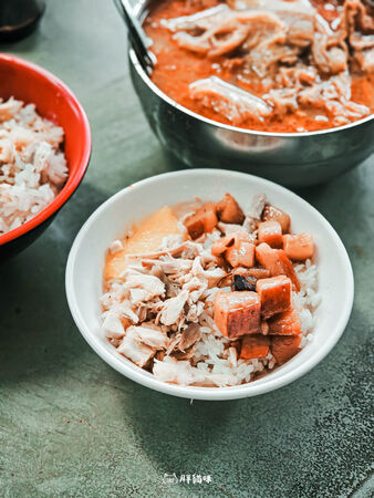 ▲▼阿專砂鍋魚頭。（圖／部落客胖貓咪的奇幻旅程授權提供）