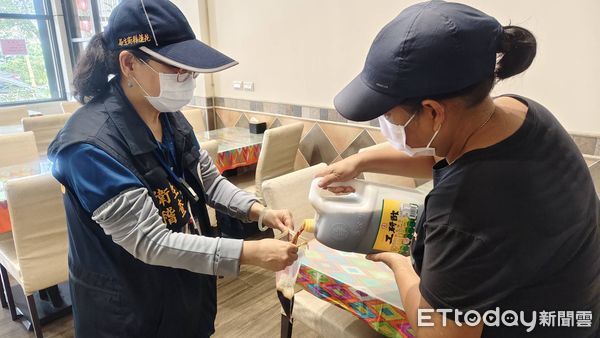 ▲▼花蓮衛生局查核輕食餐業者，抽驗26件相關產品，檢驗包含大腸桿菌、沙門氏桿菌等多項微生物標準。（圖／花蓮衛生局提供，下同）