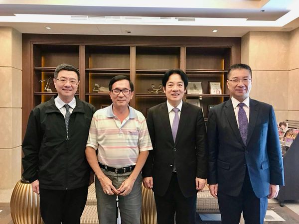 ▲▼陳水扁昔日與卓榮泰、賴清德、徐國勇合照。（圖／翻攝自Facebook／陳水扁）