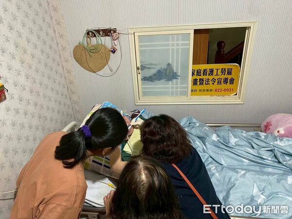 ▲自今年8月1日起，年滿80歲長者免評即可申請聘僱外籍看護工，以簡化流程、減輕家庭負擔。（圖／花蓮縣政府提供，下同）