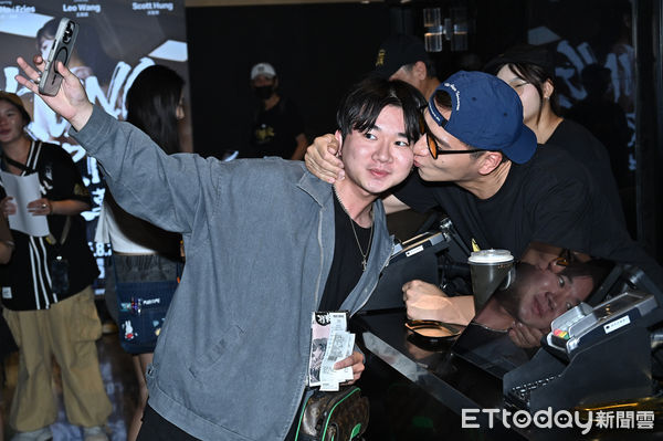 ▲▼鄭人碩出席電影《角頭－鬥陣欸》威秀一日店長記者會。（圖／記者李毓康攝）