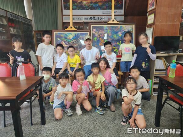 ▲▼    童年渡假村陳明順陳柏任父子致力於推展美術畫畫活動，讓學子們感受與體驗當台灣印象派實踐家的精彩與樂趣  。（圖／童年渡假村提供）