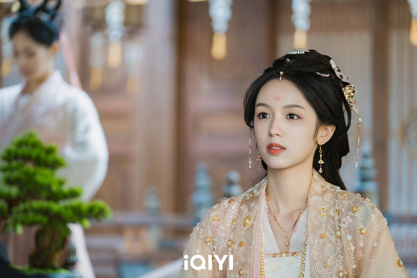 ▲《錦月如歌》由周也、丞磊領銜主演。（圖／iQIYI愛奇藝國際版提供）