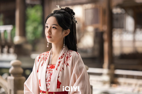 ▲《錦月如歌》由周也、丞磊領銜主演。（圖／iQIYI愛奇藝國際版提供）