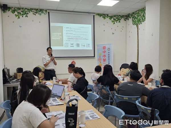 ▲▼移民署台中二站舉辦座談會，提醒外籍生申請打工和居留證延期別挨罰。（圖／移民署提供，下同）