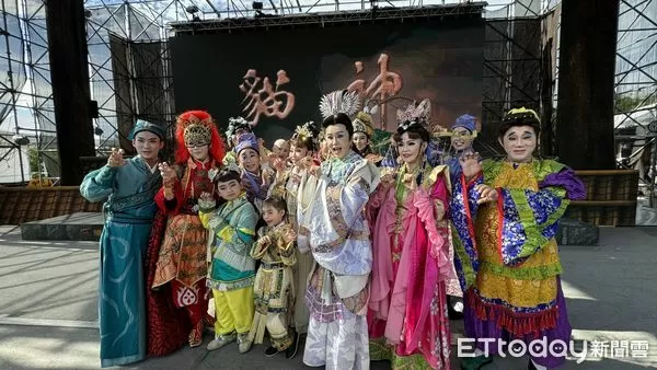 ▲▼明華園睽違十年在金門演出《貓神》。（圖／記者林名揚翻攝）