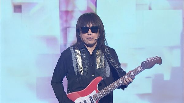 ▲▼《綜藝一級棒》翁立友擔任節目大來賓，康康模仿伍佰維妙維俏。（圖／中視提供）