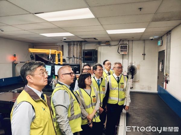 ▲▼加拿大運輸部等代表與我方於多倫多機場研商一站式保安會議情形。（圖／民航局提供）