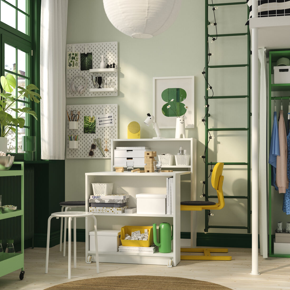 ▲開學季來臨IKEA宿舍人氣TOP10清單，特力屋推護眼燈與書桌優惠。（圖／業者提供）