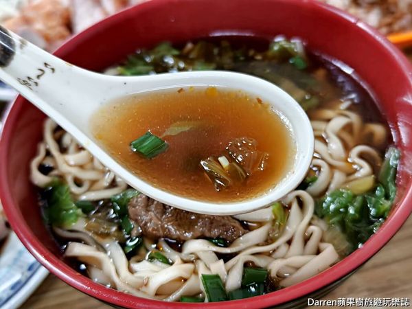 ▲▼大仁路牛肉麵。（圖／部落客Darren蘋果樹旅遊玩樂誌授權提供）