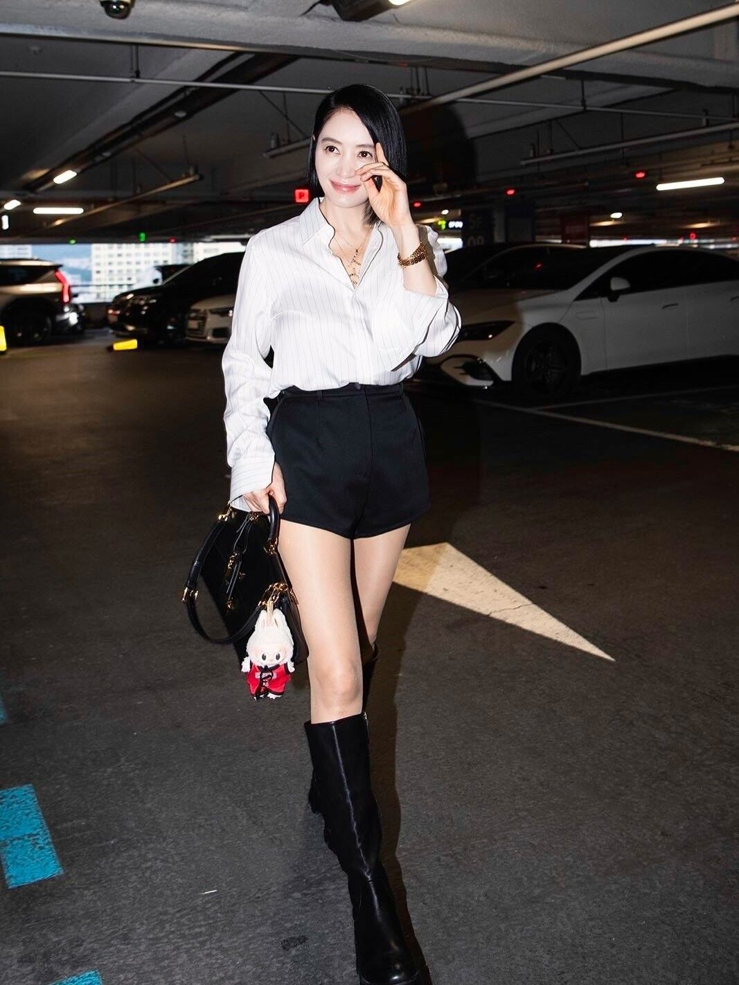 ▲金憓秀瘦身不瘦胸   。（圖／翻攝自IG）