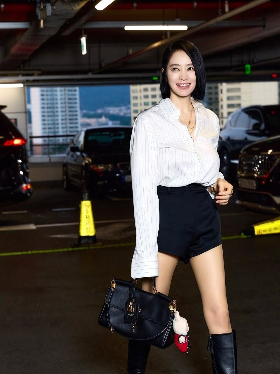 ▲金憓秀瘦身不瘦胸   。（圖／翻攝自IG）