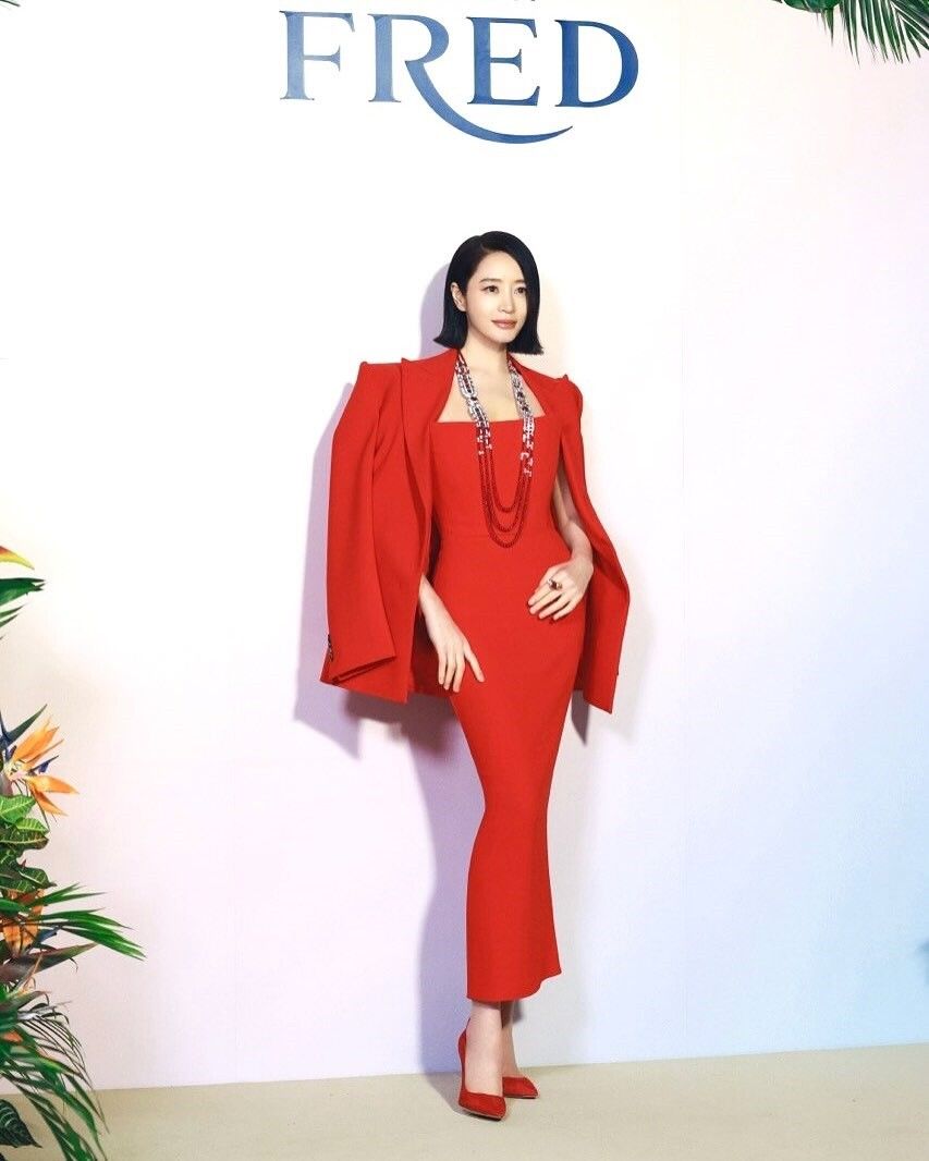 ▲金憓秀瘦身不瘦胸   。（圖／翻攝自IG）