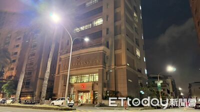 獨／高雄男孤獨死！陳屍家中發黑腐敗飄惡臭　警違規交民間運屍