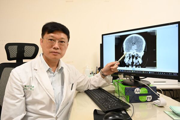 ▲▼亞大醫院新陳代謝科醫師王子源。（圖／亞大醫院提供）