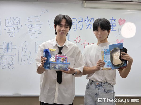 ▲黃氏兄弟現身道歉。（圖／記者葉文正攝）