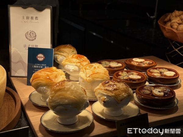 ▲▼島語高雄店開幕首日。（圖／記者許宥孺攝）