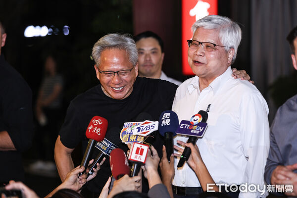 ▲黃仁勳、魏哲家於台北三六食府餐敘。（圖／記者林敬旻攝）