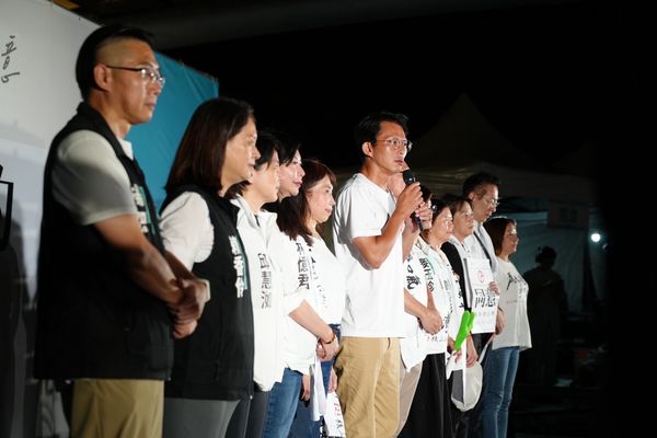 ▲▼民眾黨822公投之夜。（圖／民眾黨提供）。