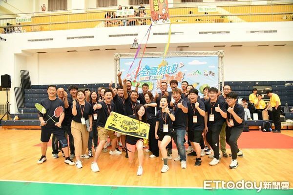 ▲▼風災過後青農展現正能量，全國青農羽球賽，嘉義、台南冠亞軍！2025嘉義青農全國羽球邀請賽熱血登場農業X運動跨界結合展現青農活力 。（圖／嘉義縣農會提供）