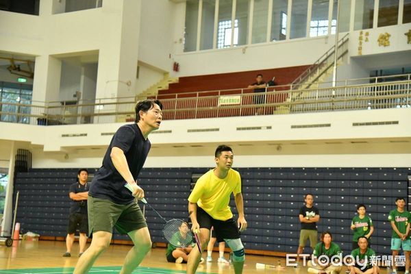 ▲▼風災過後青農展現正能量，全國青農羽球賽，嘉義、台南冠亞軍！2025嘉義青農全國羽球邀請賽熱血登場農業X運動跨界結合展現青農活力 。（圖／嘉義縣農會提供）