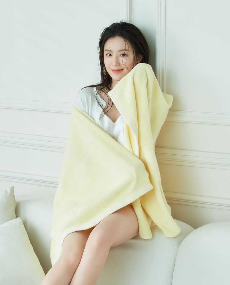 舒華,瘦子,i-dle,KLOWER PANDOR,SHARECO,香水,香氛,代言人。（圖／品牌提供）