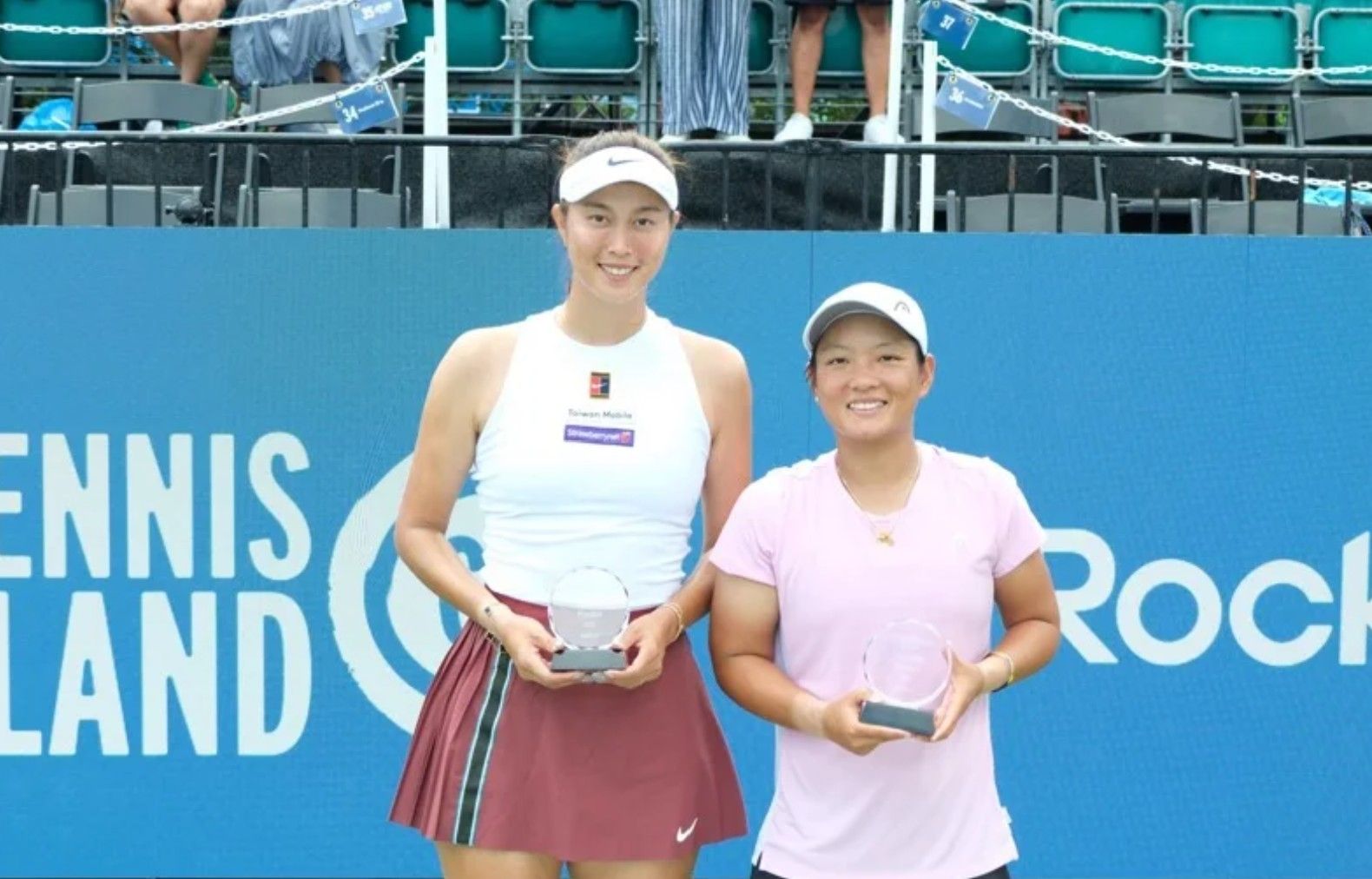 ▲▼詹皓晴與中國好手蔣欣玗搭檔，奪下克里夫蘭女網賽亞軍。（圖／劉雪貞提供）