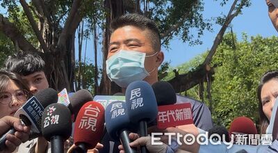 顏寬恒現身投票! 談內閣改組:有做比不做好