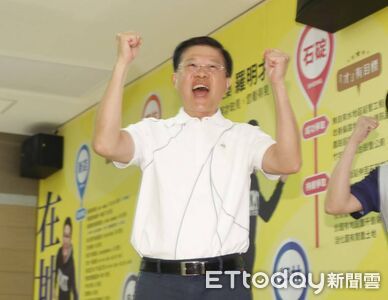 快訊/唱了!羅明才感謝選民力挺守住立委席次 高唱「感恩的心」