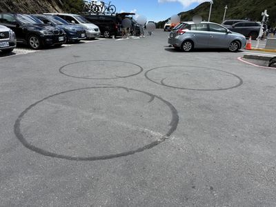 「武嶺麥田圈」真相曝光！飆車猴深夜狂燒胎…太管處嚴正發聲了