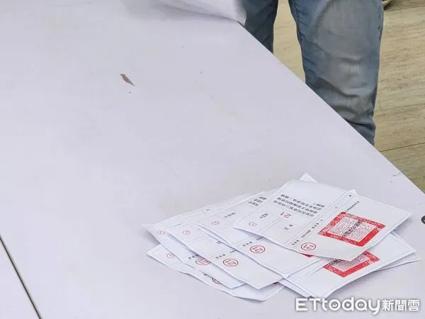 ▲▼823核三重啟公投開票作業進行中。（圖／記者陳家祥攝）