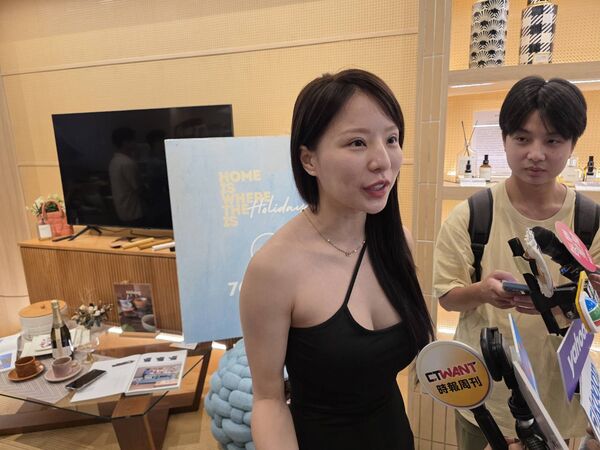 ▲多芬現身談到孫生近況。（圖／記者葉文正攝）