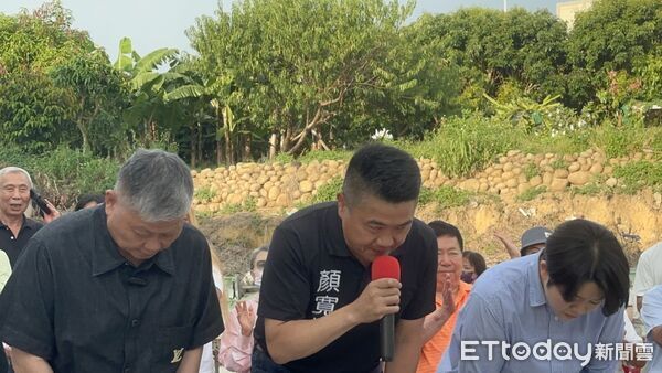 ▲▼823第二波大罷免，顏寬恒自行宣布未過關。（圖／記者游瓊華翻攝）