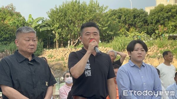 ▲▼823第二波大罷免，顏寬恒自行宣布未過關。（圖／記者游瓊華翻攝）