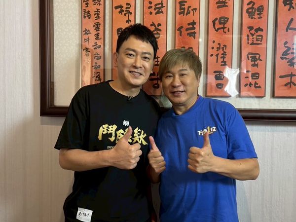 ▲胡瓜訪問王識賢。（圖／下面一位）