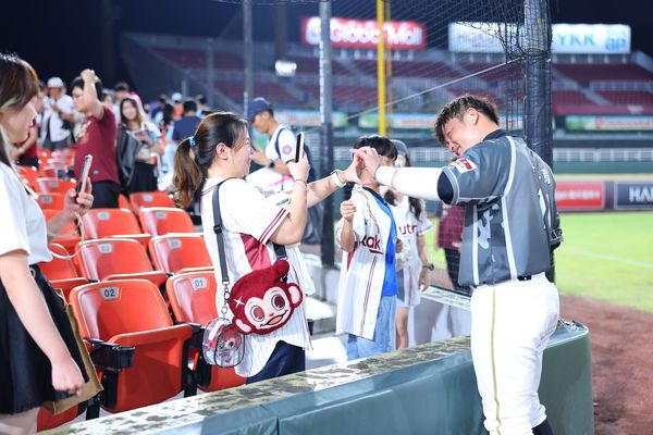 ▲▼     林泓育        。（圖／樂天桃猿提供）