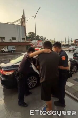 ▲朱姓男子在番仔溝公園抽菸，遭勸阻竟毆打家長。（圖／記者翁伊森翻攝)