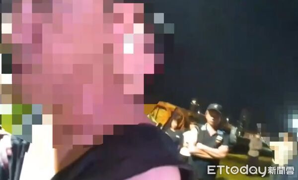 ▲▼46歲楊姓男在新北市三重區大都會公園對女大生尻槍。（圖／記者陳以昇翻攝)