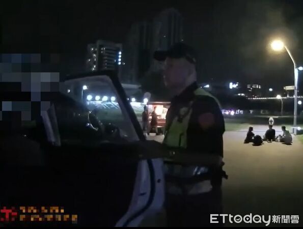 ▲▼46歲楊姓男在新北市三重區大都會公園對女大生尻槍。（圖／記者陳以昇翻攝)