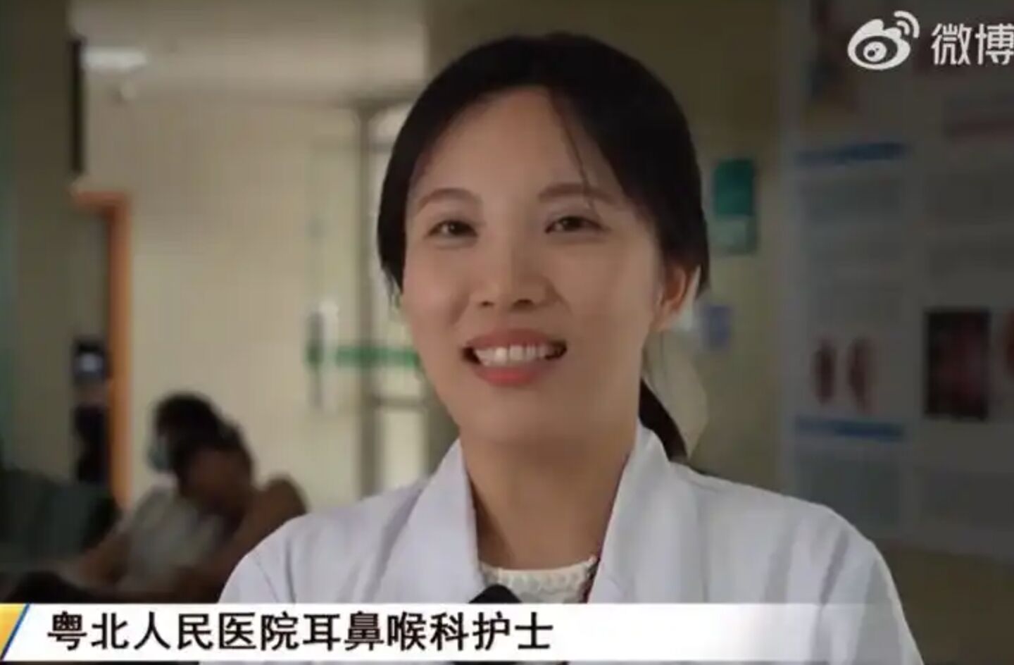 ▲在高鐵站飛奔救人的女護士李夢旖。（圖／翻攝微博）