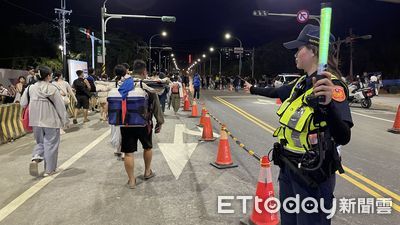 仲夏煙火壓軸吸引萬人觀賞　蘆洲警出動無人機加強疏導
