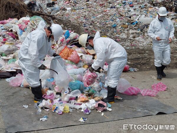 ▲▼花蓮環保局積極處理光華掩埋場堆置之垃圾，預計今年可完成裸露垃圾全面去化。（圖／花蓮縣政府提供，下同）