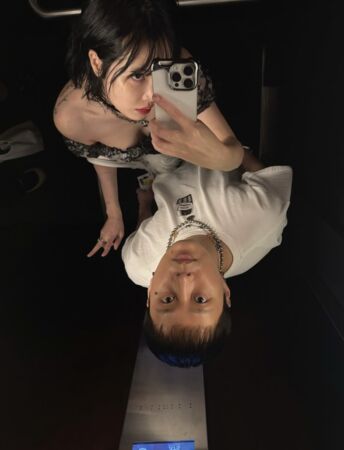 ▲▼泫雅放閃老公龍俊亨惹議！巴黎街頭抽菸遭轟　韓網負評：違法吧？。（圖／翻攝自泫雅IG）