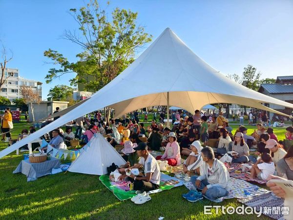 ▲台東舊站千人早餐活動。（圖／記者楊晨東翻攝）