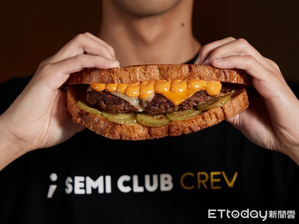 ▲Semi Club分號俱樂部的「熔岩漢堡排三明治」。（圖／業者提供）